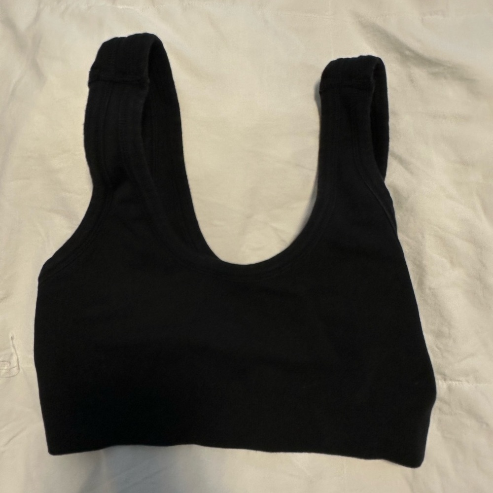 Alo yoga black bra